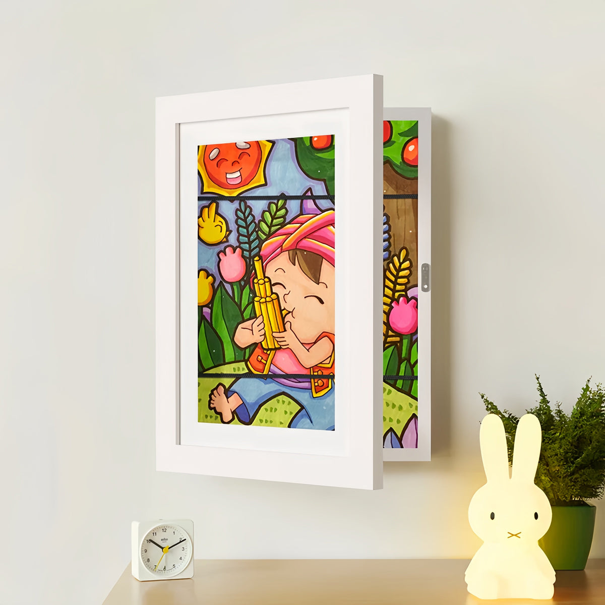 Della | Kids Drawing Display Frame | Rotating Art Frame | Stores 150 Drawings