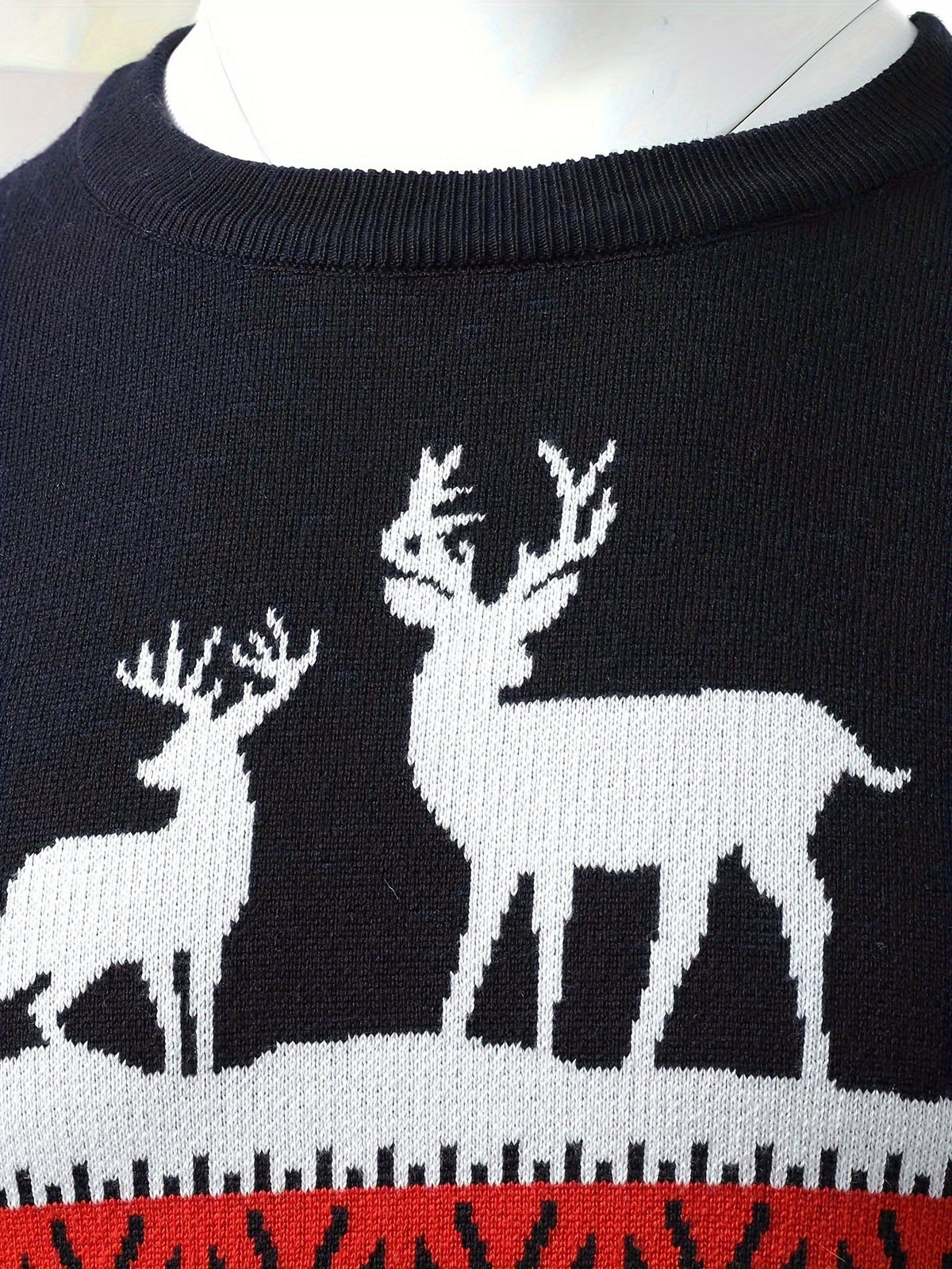 Christmas Sweater Men Reindeer Motif Knit Pullover Crew Neck