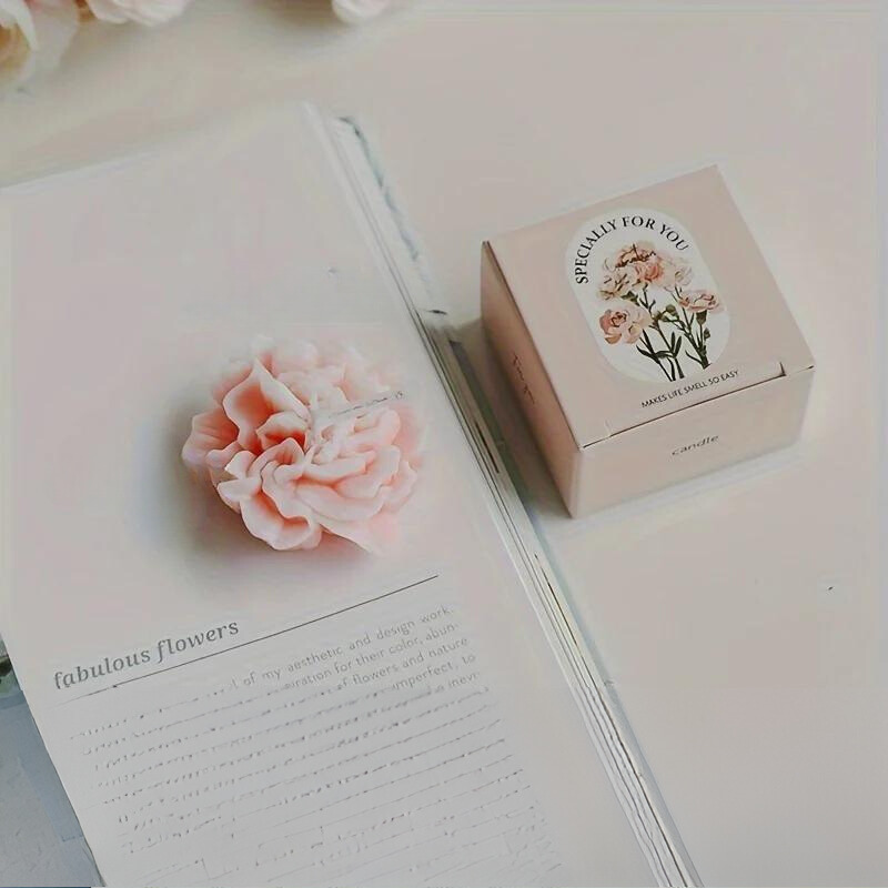 Leah | Scented Candle | Carnation Fragrance, Decorative Gift | Paraffin