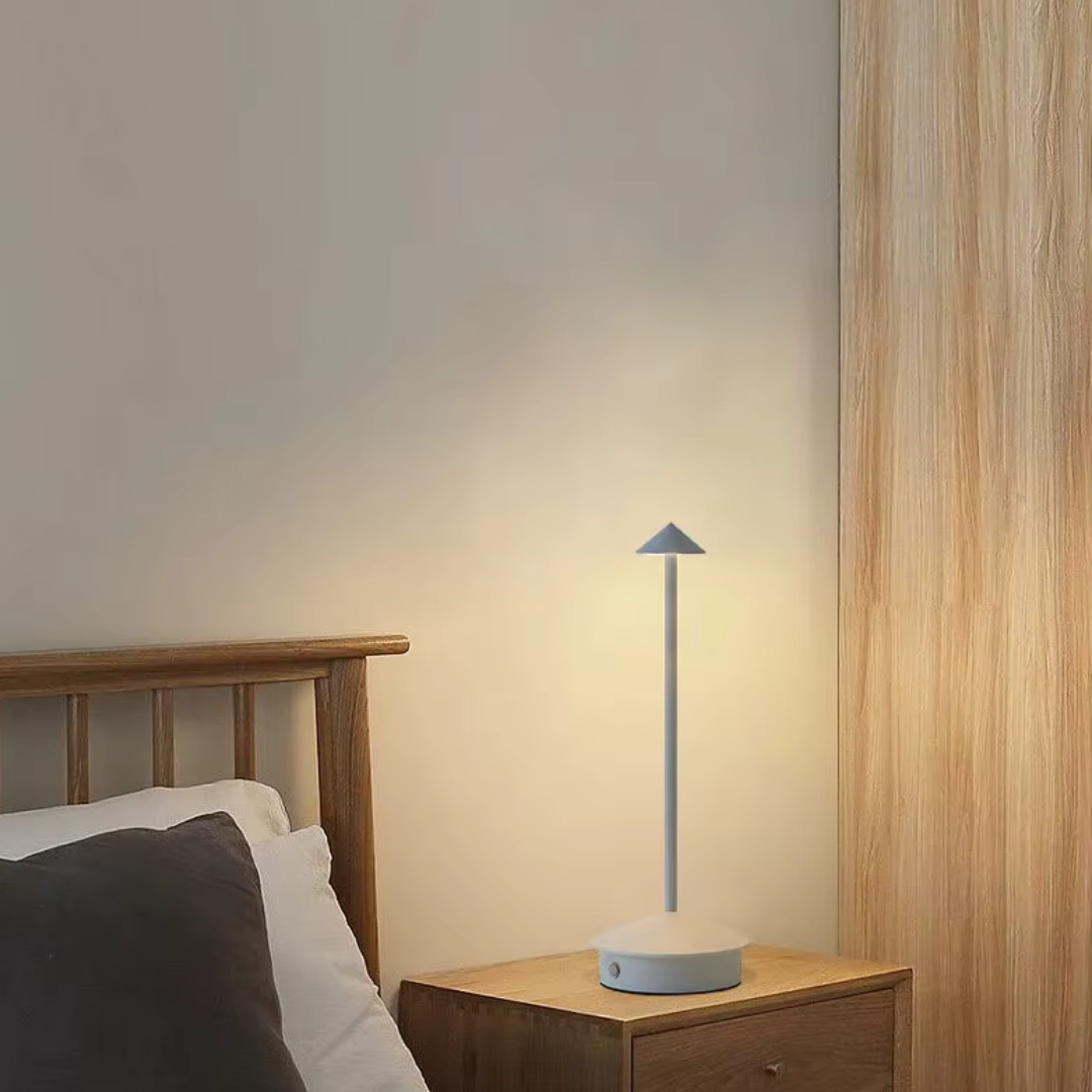 Briar | LED Table Lamp | Rechargeable, Touch Dimming | Aluminium Cone