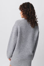 Zelda | Women's Oversized Sweater | Round Neck, Balloon Sleeves