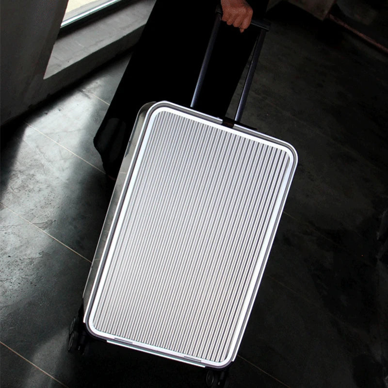 Leah | Aluminium Hard Shell Suitcase | 100% Aluminium, Spinner Wheels | Silver, Black
