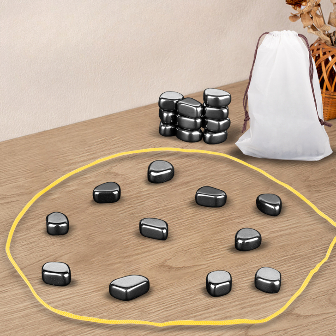 Xanthe | Magnetic Chess Game | Strategy Board Game | Family Fun, 20-40 Pieces