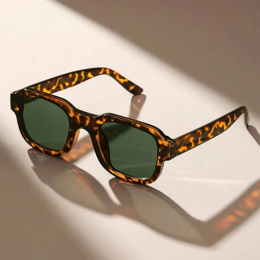 Halle | Acetate Bold Frame Retro Sunglasses