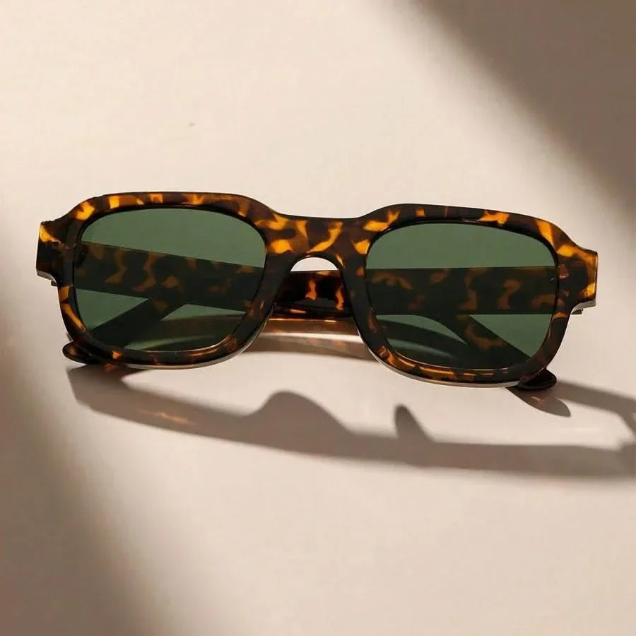 Halle | Acetate Bold Frame Retro Sunglasses