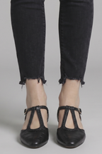 Women Mary Jane Flats Pointed Toe Buckle T-Strap