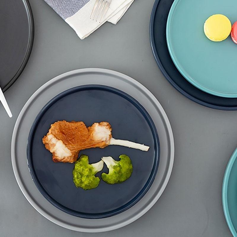 Ondina | Melamine Dinnerware Set | 16-Piece Farm Style | Gray, Black, Green