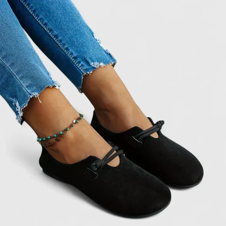 Women slip on loafers round toe flat sole in beige and black