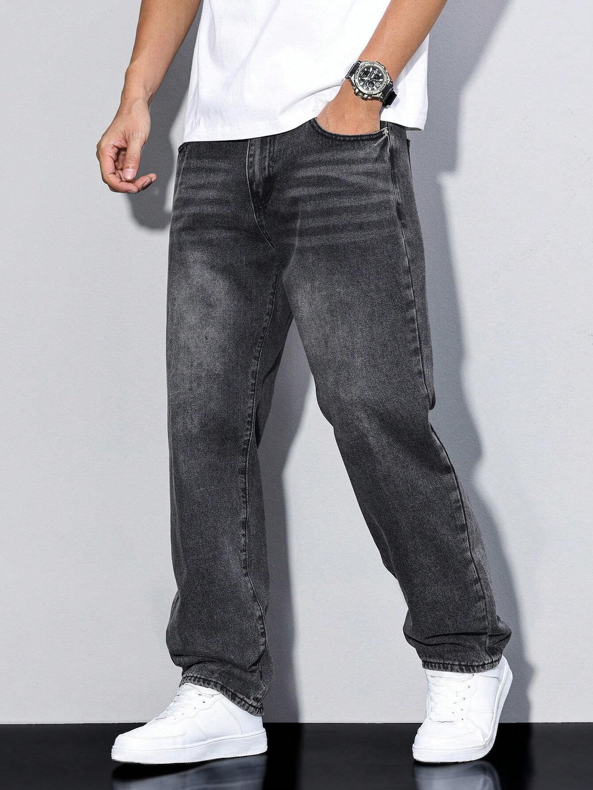 Men denim jeans relaxed fit straight leg in multiple colors