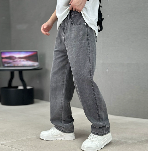 Maren | Men's Straight Leg Jeans | Cotton, Slant Pockets | Everyday Fit