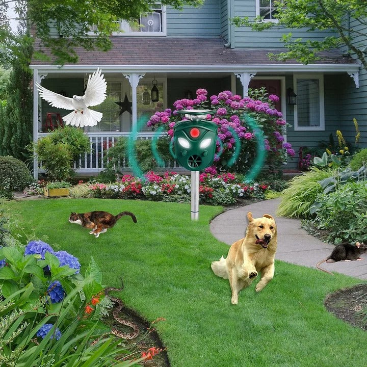 Una | Solar Animal Repeller | 360° Ultrasonic, Motion Sensor | Weatherproof IP44
