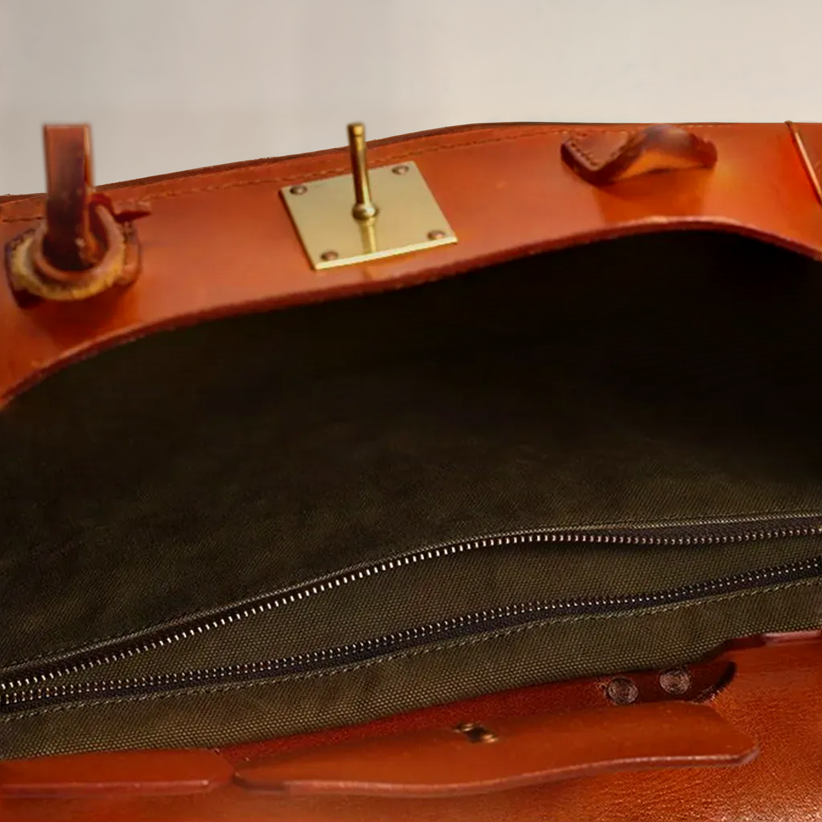 Maeve | Weekend Bag | Top Grain Leather, Spill-Resistant | Light Chocolate